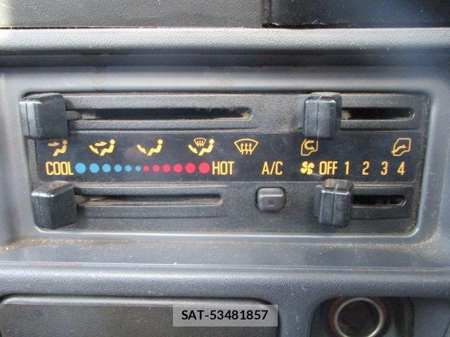 Mazda TITAN 2006-06 8563832-22