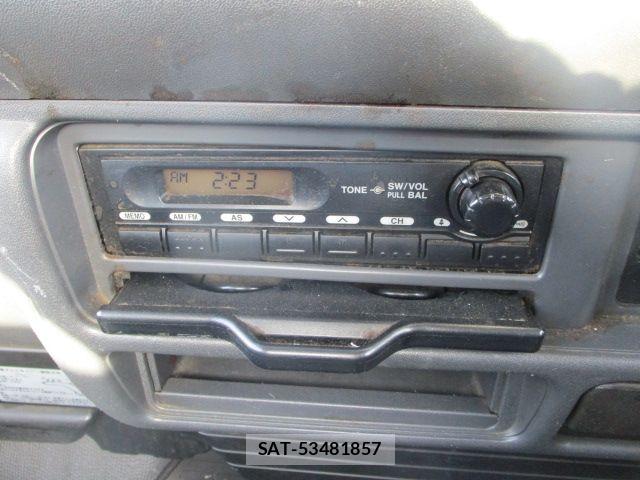 Mazda TITAN 2006-06 8563832-23
