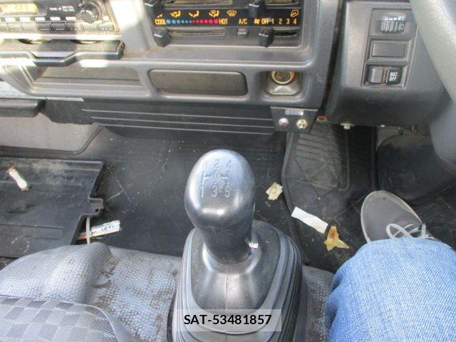 Mazda TITAN 2006-06 8563832-24