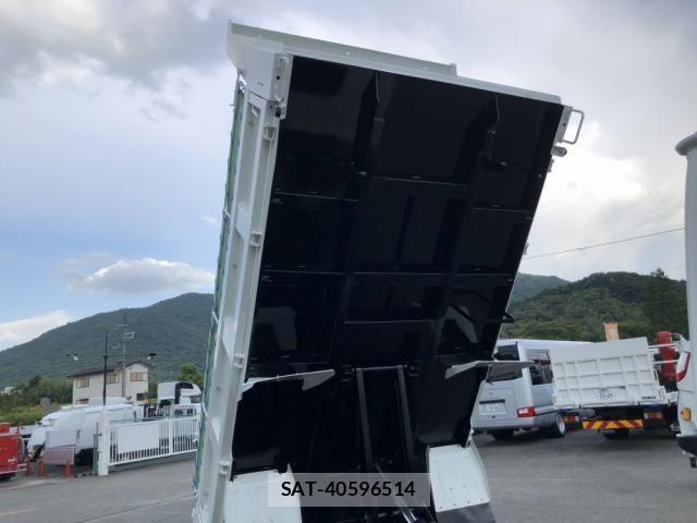 Mazda TITAN 2023-02 8629375-28