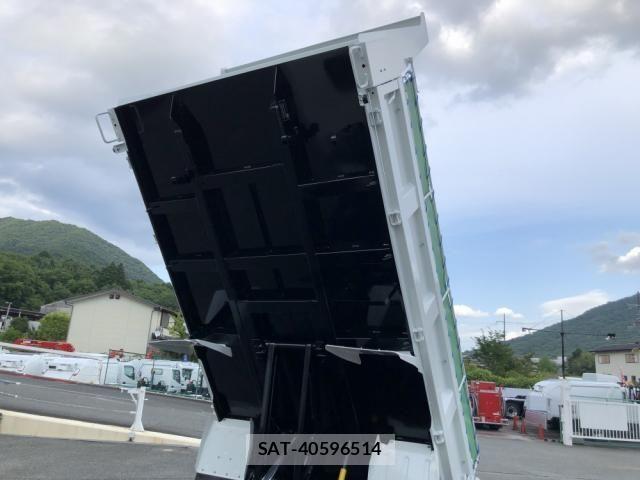 Mazda TITAN 2023-02 8629375-29