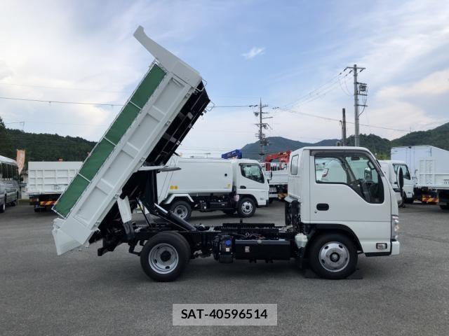 Mazda TITAN 2023-02 8629375-4