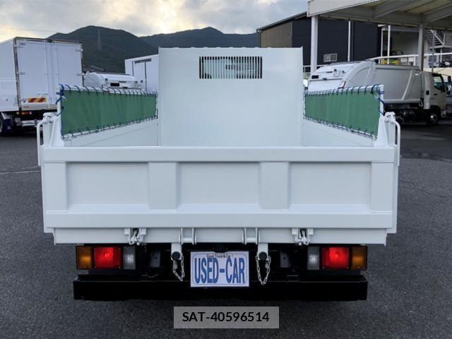 Mazda TITAN 2023-02 8629375-5