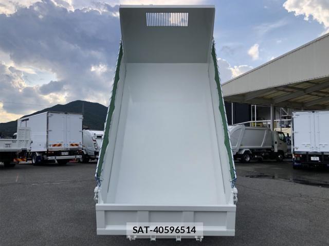 Mazda TITAN 2023-02 8629375-6