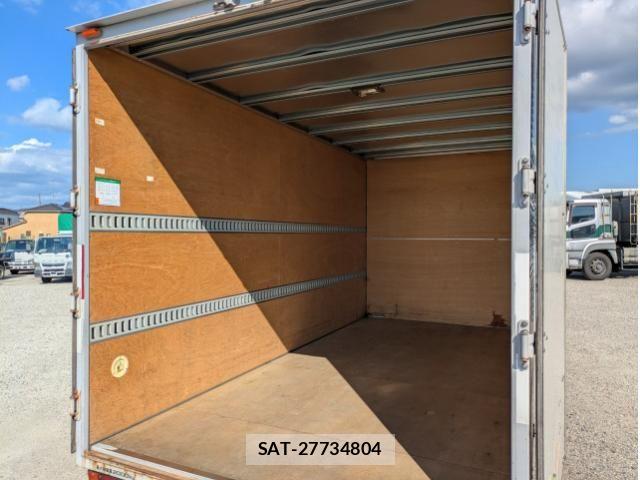 Mazda TITAN 2013-07 8629376-17