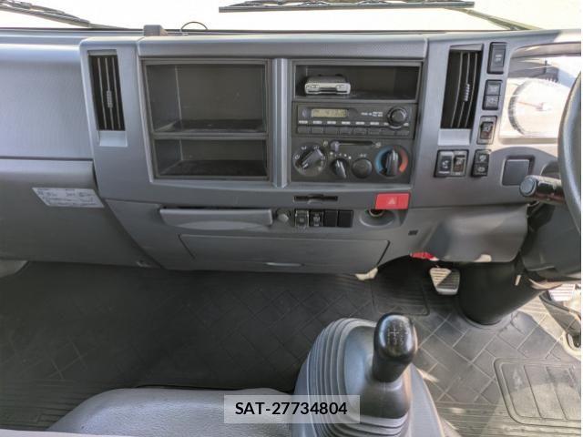 Mazda TITAN 2013-07 8629376-20