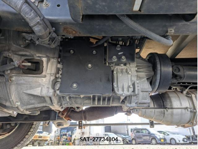 Mazda TITAN 2013-07 8629376-25