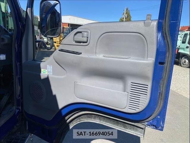 Mazda TITAN 2004-09 8629377-28