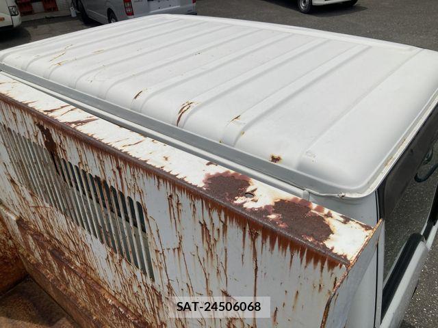 Mazda TITAN 2005-10 8629380-17