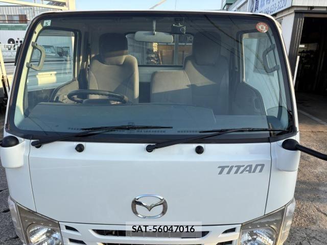 Mazda TITAN 2015-05 8686795-11