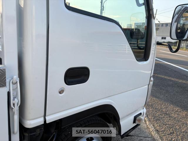 Mazda TITAN 2015-05 8686795-19