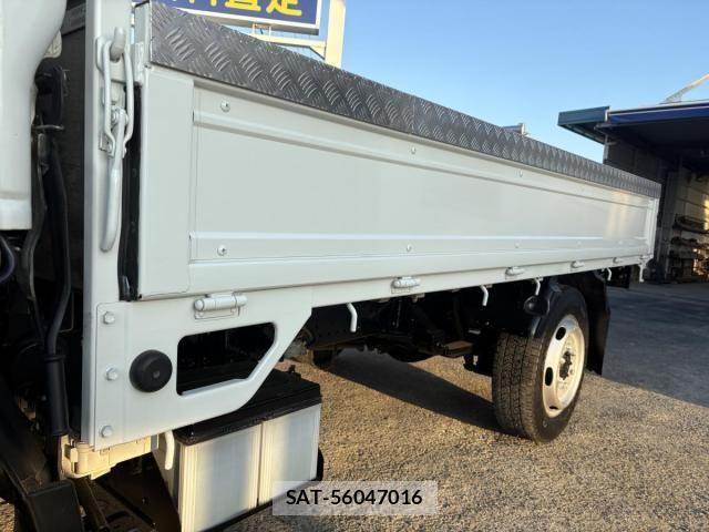Mazda TITAN 2015-05 8686795-21