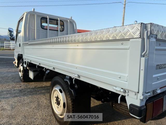 Mazda TITAN 2015-05 8686795-23