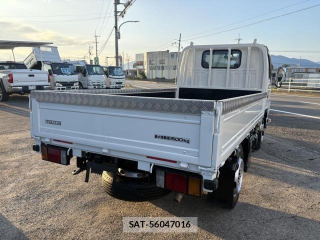Mazda TITAN 2015-05 8686795-2
