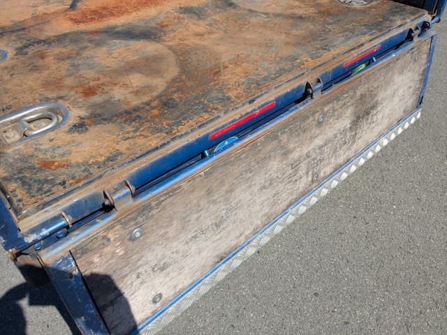 Mazda TITAN 2014-09 8770787-9