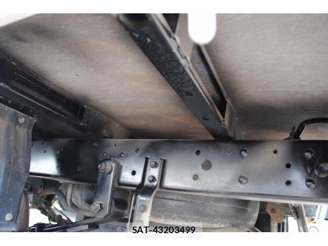 Mazda TITAN 2006-03 8850887-17