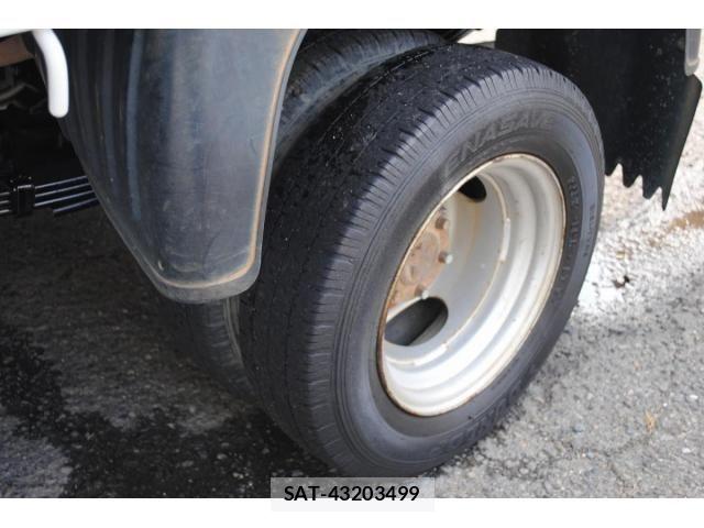 Mazda TITAN 2006-03 8850887-18