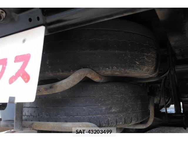 Mazda TITAN 2006-03 8850887-20