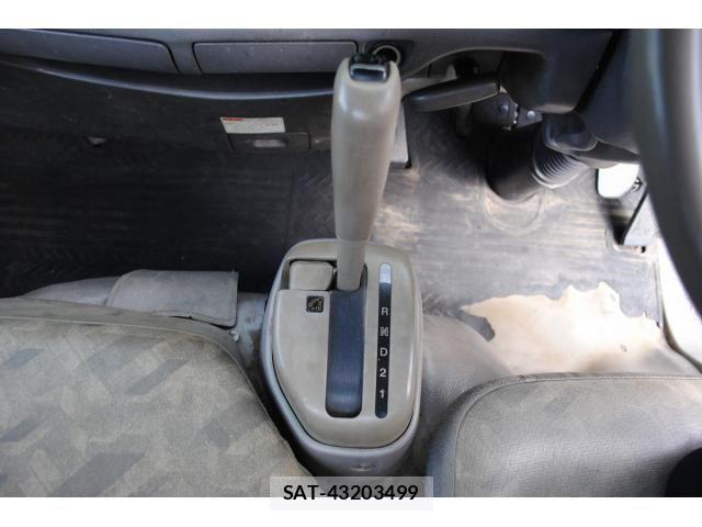 Mazda TITAN 2006-03 8850887-29