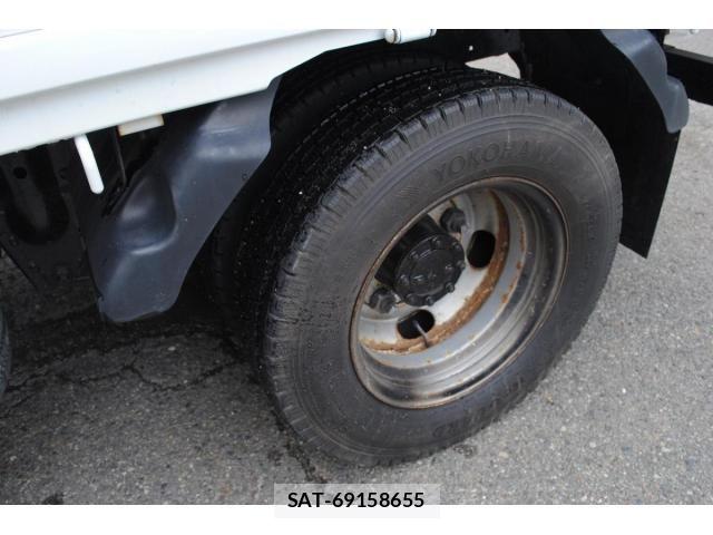 Mazda TITAN 2008-02 8850886-18