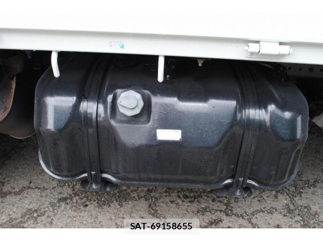 Mazda TITAN 2008-02 8850886-20