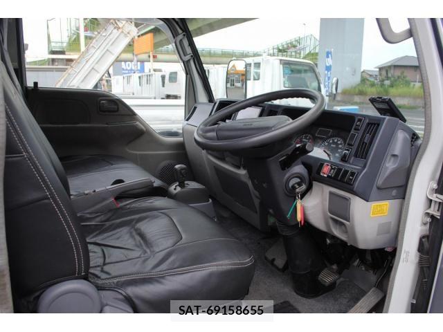 Mazda TITAN 2008-02 8850886-23
