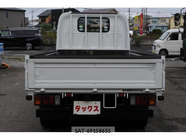 Mazda TITAN 2008-02 8850886-6