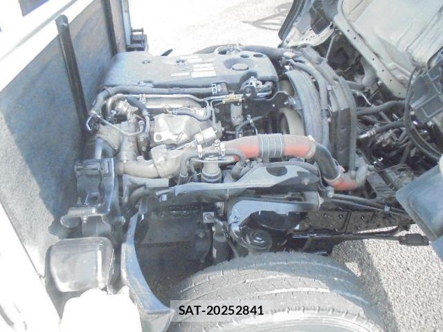 Mazda TITAN 2013-07 8872275-20
