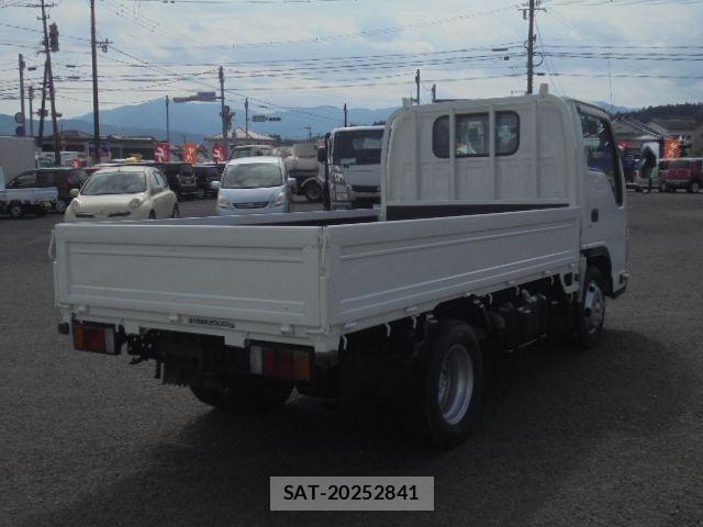 Mazda TITAN 2013-07 8872275-2