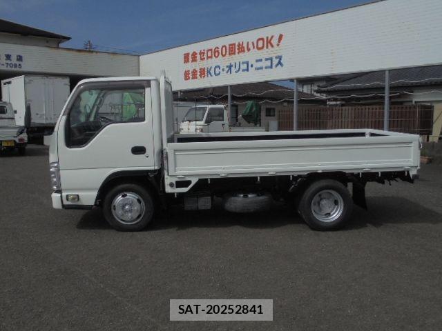 Mazda TITAN 2013-07 8872275-3