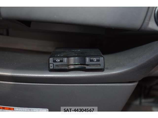 Mazda TITAN DASH 2004-09 2317506-11