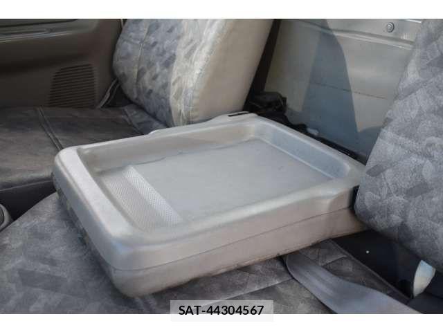 Mazda TITAN DASH 2004-09 2317506-12