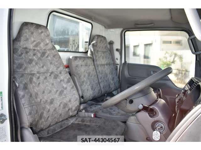 Mazda TITAN DASH 2004-09 2317506-2