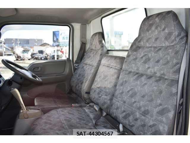 Mazda TITAN DASH 2004-09 2317506-3