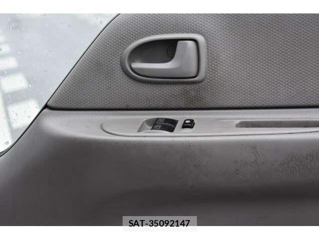 Mazda TITAN DASH 2006-02 2317507-9