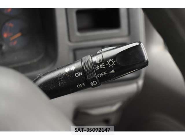 Mazda TITAN DASH 2006-02 2317507-15