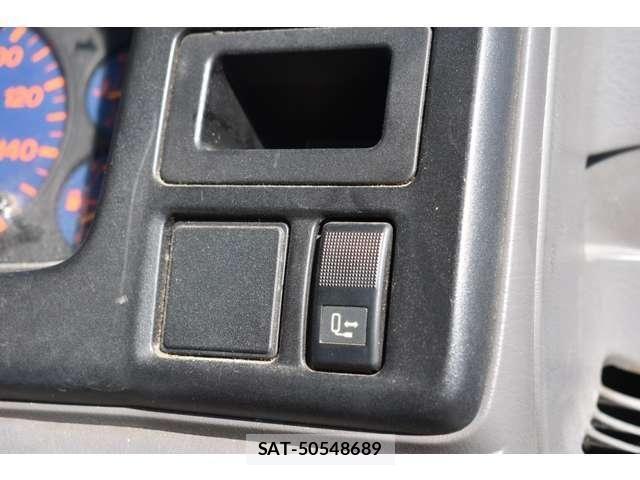 Mazda TITAN DASH 2006-05 4758783-15