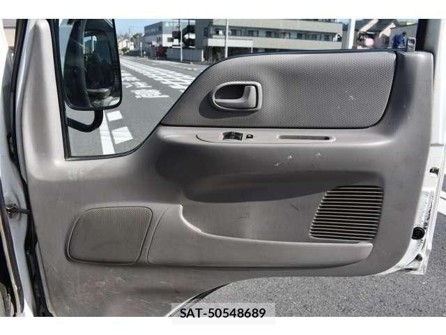 Mazda TITAN DASH 2006-05 4758783-8