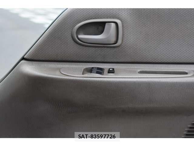 Mazda TITAN DASH 2004-07 4758781-9