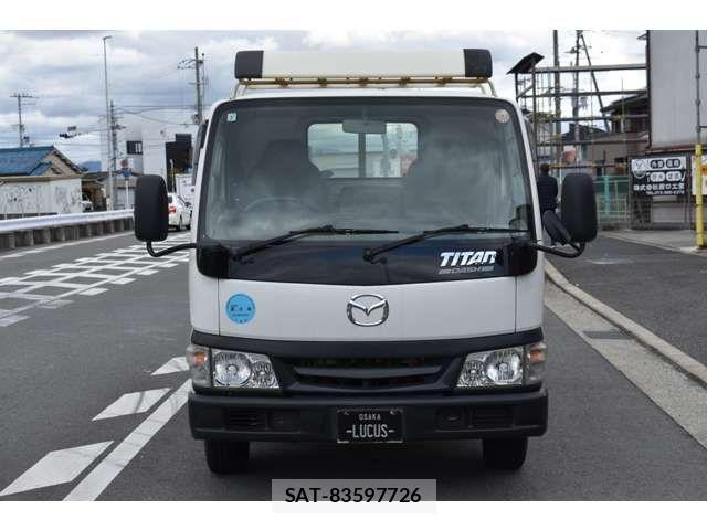 Mazda TITAN DASH 2004-07 4758781-2