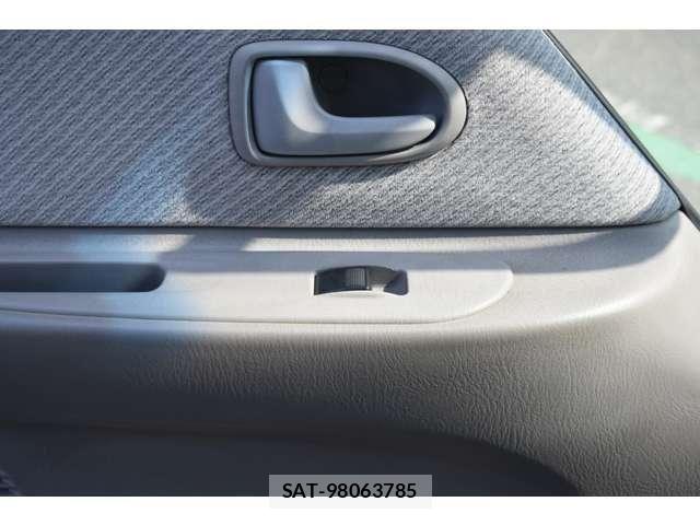 Mazda TITAN DASH 2009-12 5881069-9