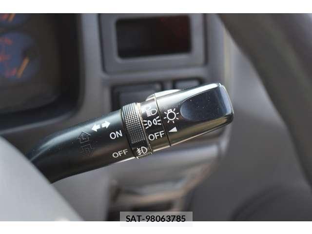 Mazda TITAN DASH 2009-12 5881069-14