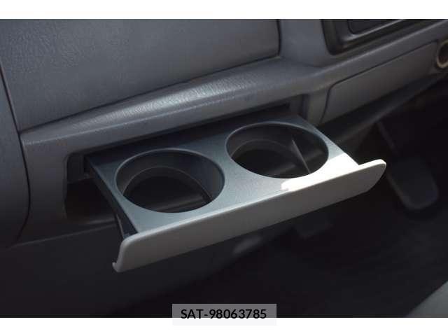 Mazda TITAN DASH 2009-12 5881069-20