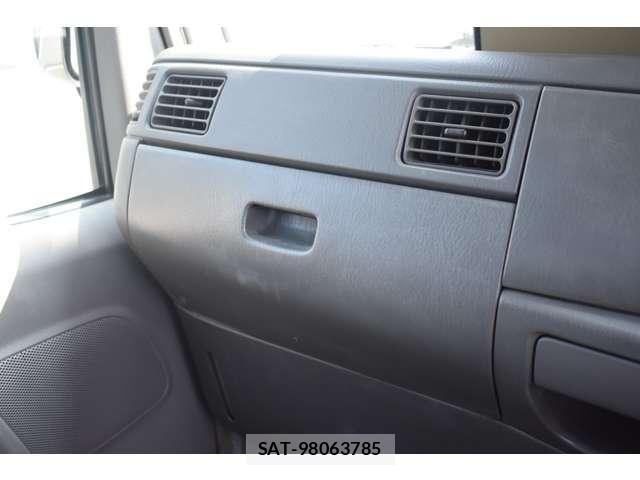 Mazda TITAN DASH 2009-12 5881069-21