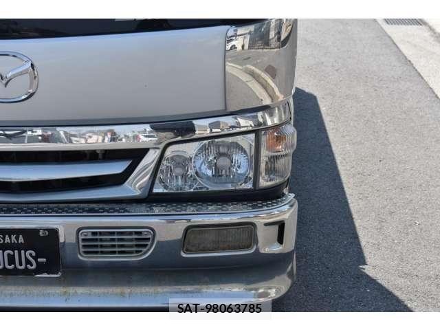 Mazda TITAN DASH 2009-12 5881069-28
