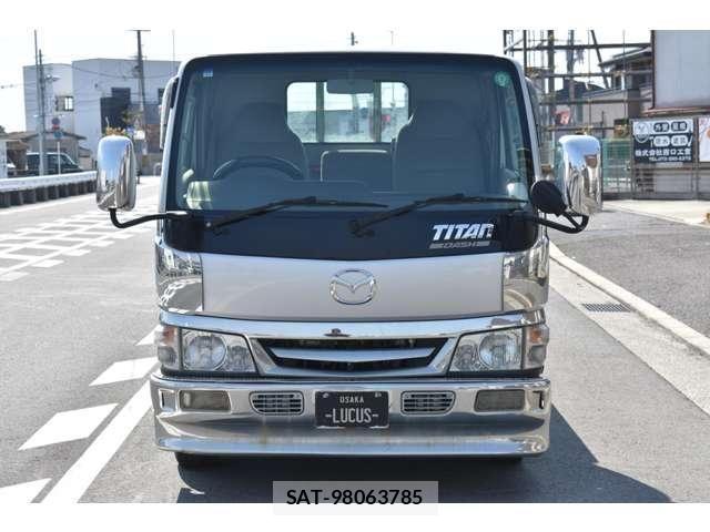 Mazda TITAN DASH 2009-12 5881069-3