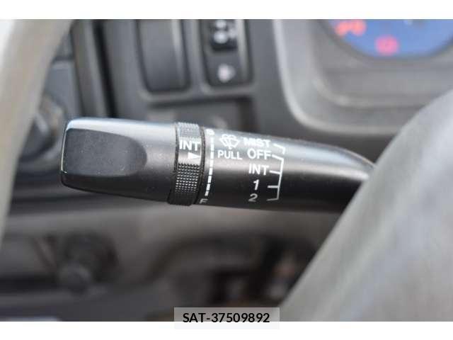 Mazda TITAN DASH 2009-02 6248015-15
