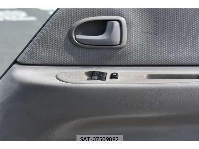 Mazda TITAN DASH 2009-02 6248015-8
