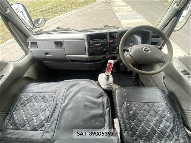 Mazda TITAN DASH 2001-02 6678492-5