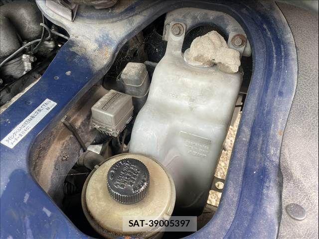Mazda TITAN DASH 2001-02 6678492-7